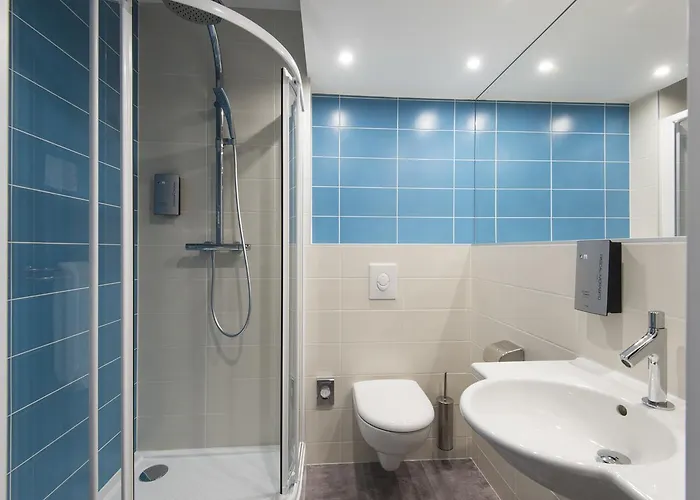 Atlantique - Lycee Hotelier - Management School Биарриц