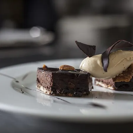 Atlantique - Lycee Hotelier - Management School 3* Biarritz