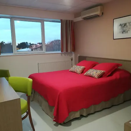 Atlantique - Lycee Hotelier - Management School 3* Biarritz
